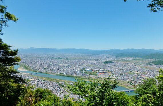 輪之内町の空き家まるごと買い取りします。整理不要・解体不要、面倒な作業はリアルエステート岐阜にお任せください。